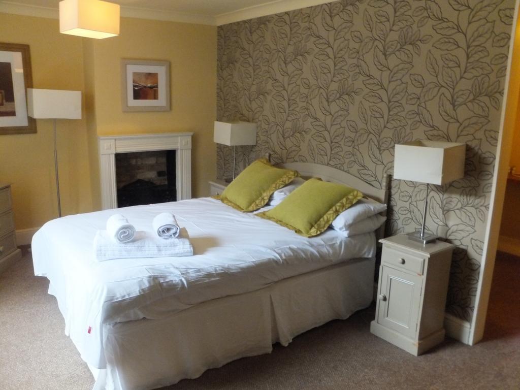 Hotel The Red Lion, Stretham Extérieur photo